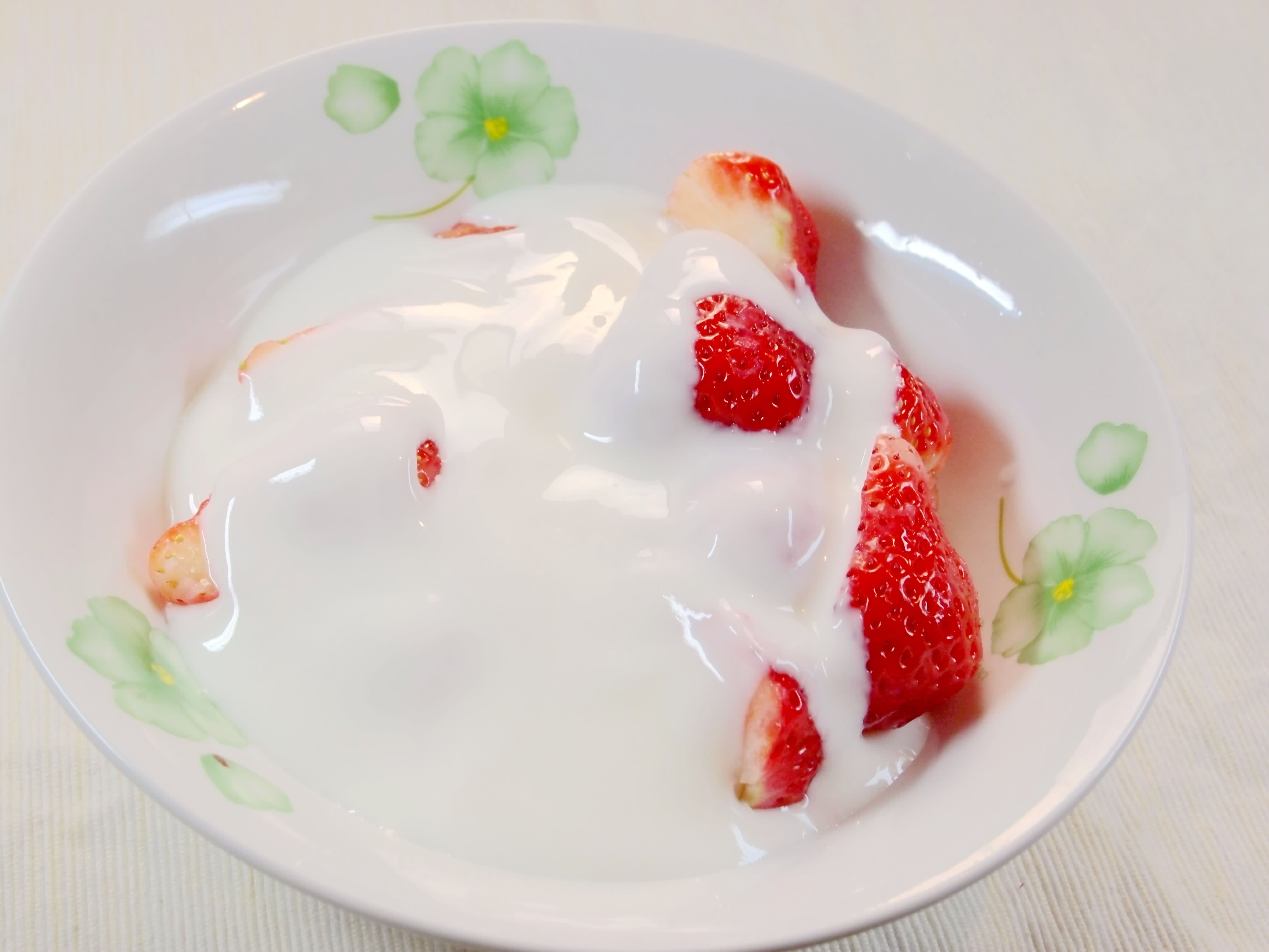 草莓牛奶怎么做_草莓牛奶的做法_豆果美食