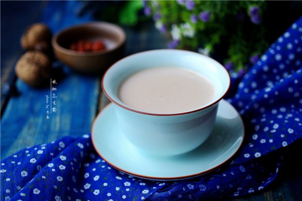 花生核桃露#爱的暖胃季—美的智能破壁机料理#的做法