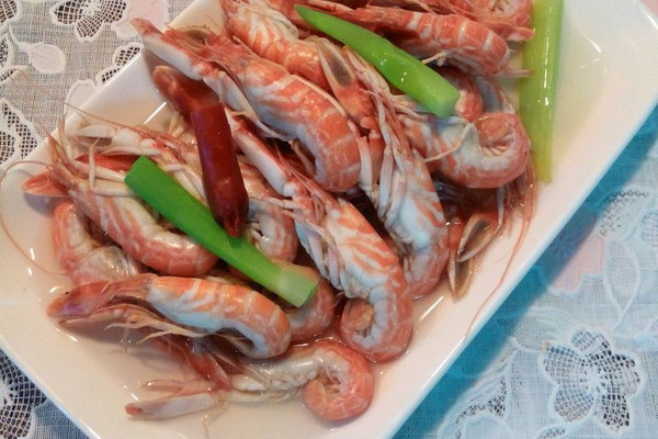 水煮夹板虾(家常水煮狗虾)的做法_【图解】水