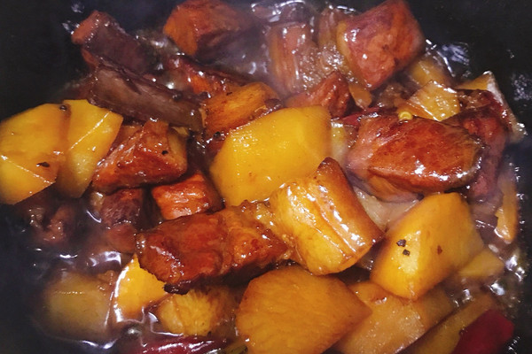土豆炖红烧肉