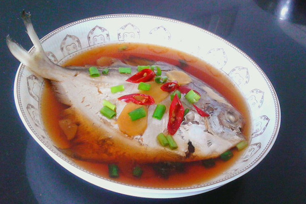青蒸鲳鱼的鲳鱼_【图解】青蒸酸奶做炒好处的做法图片