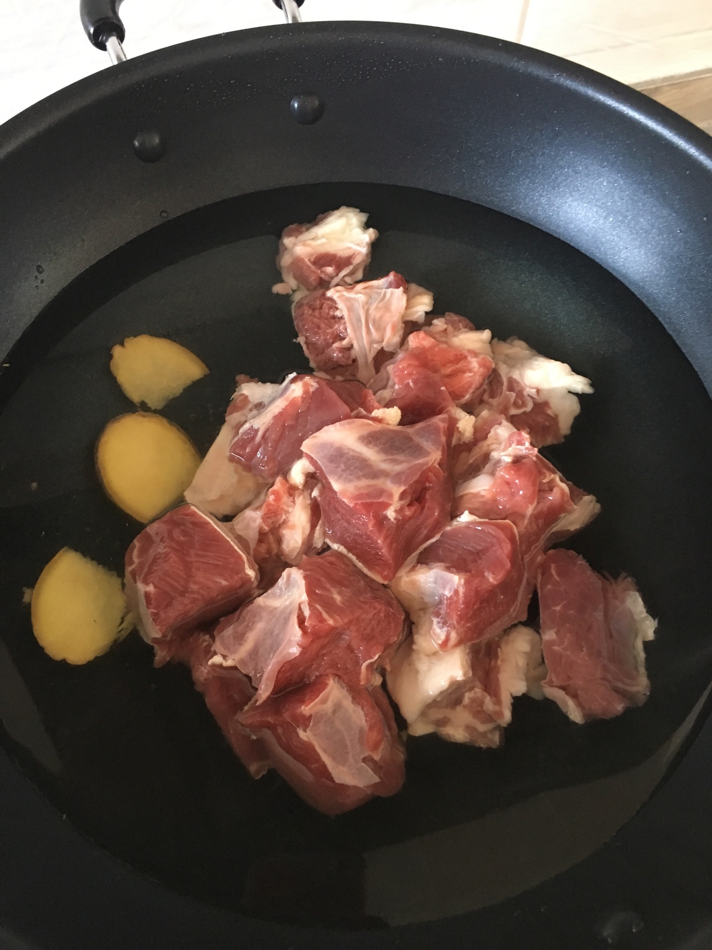 牛肉炖柿子