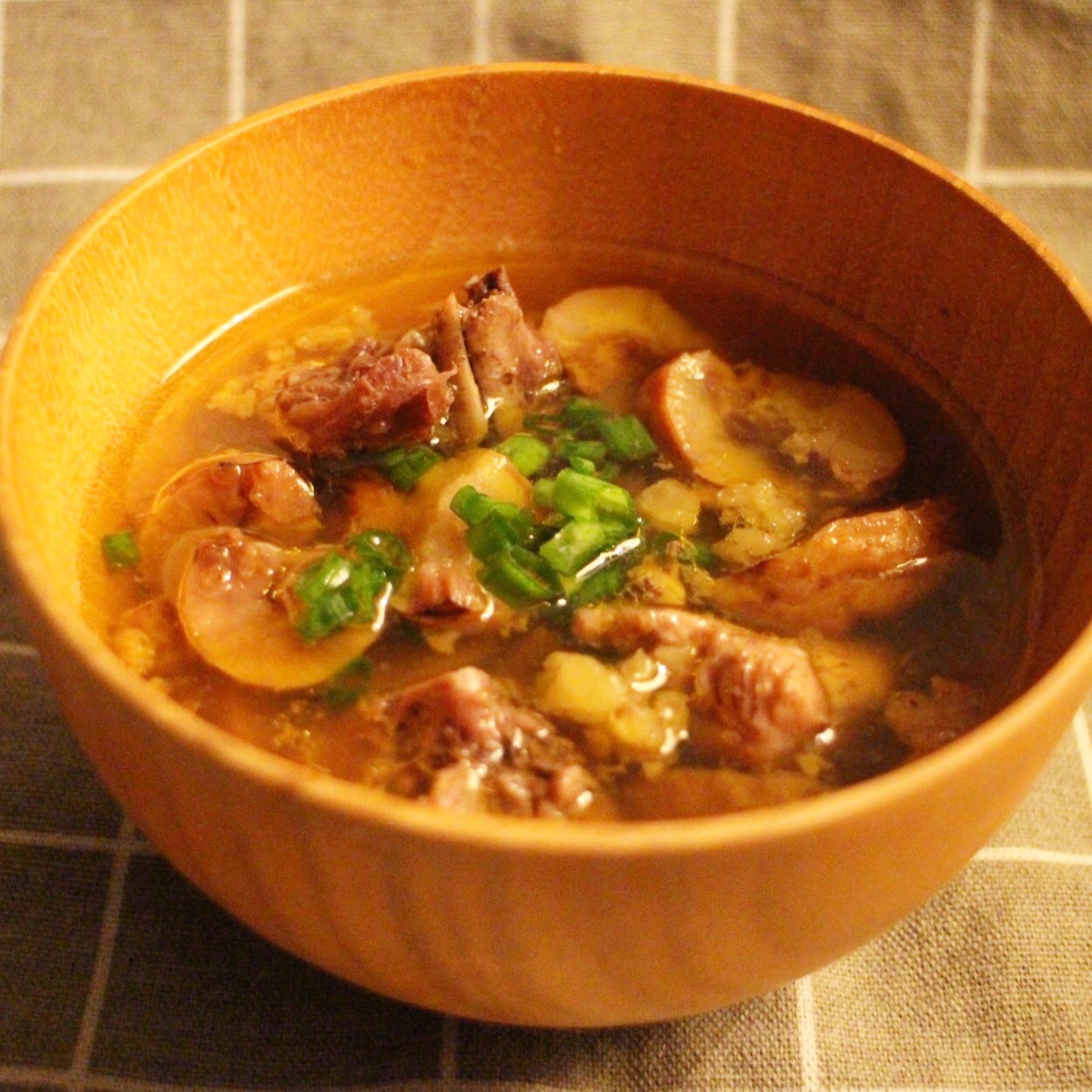 板栗炖鸡汤