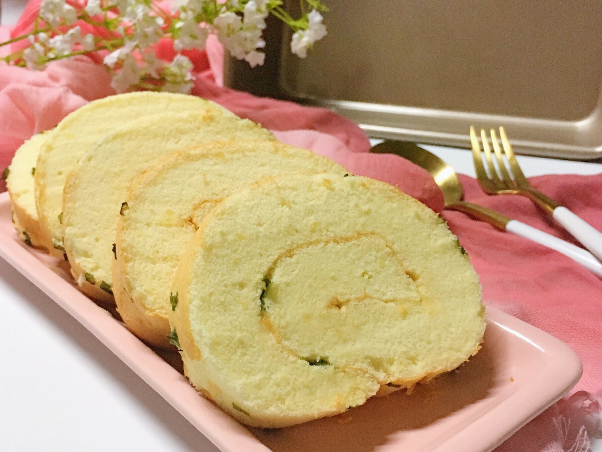 葱香咸蛋糕卷#kitchenaid的美食故事#的做法