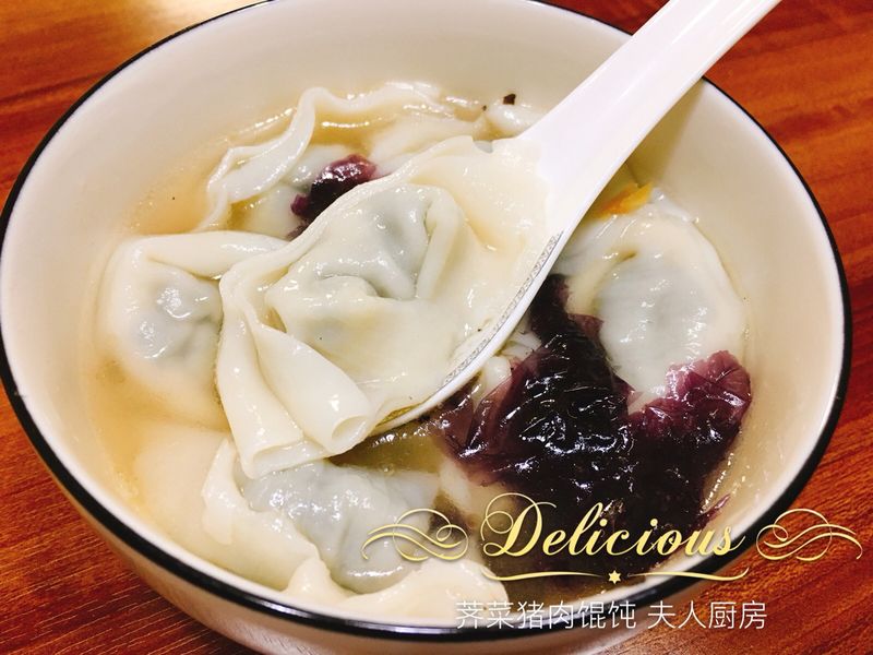 荠菜猪肉馄饨(从馄饨皮开始制作)