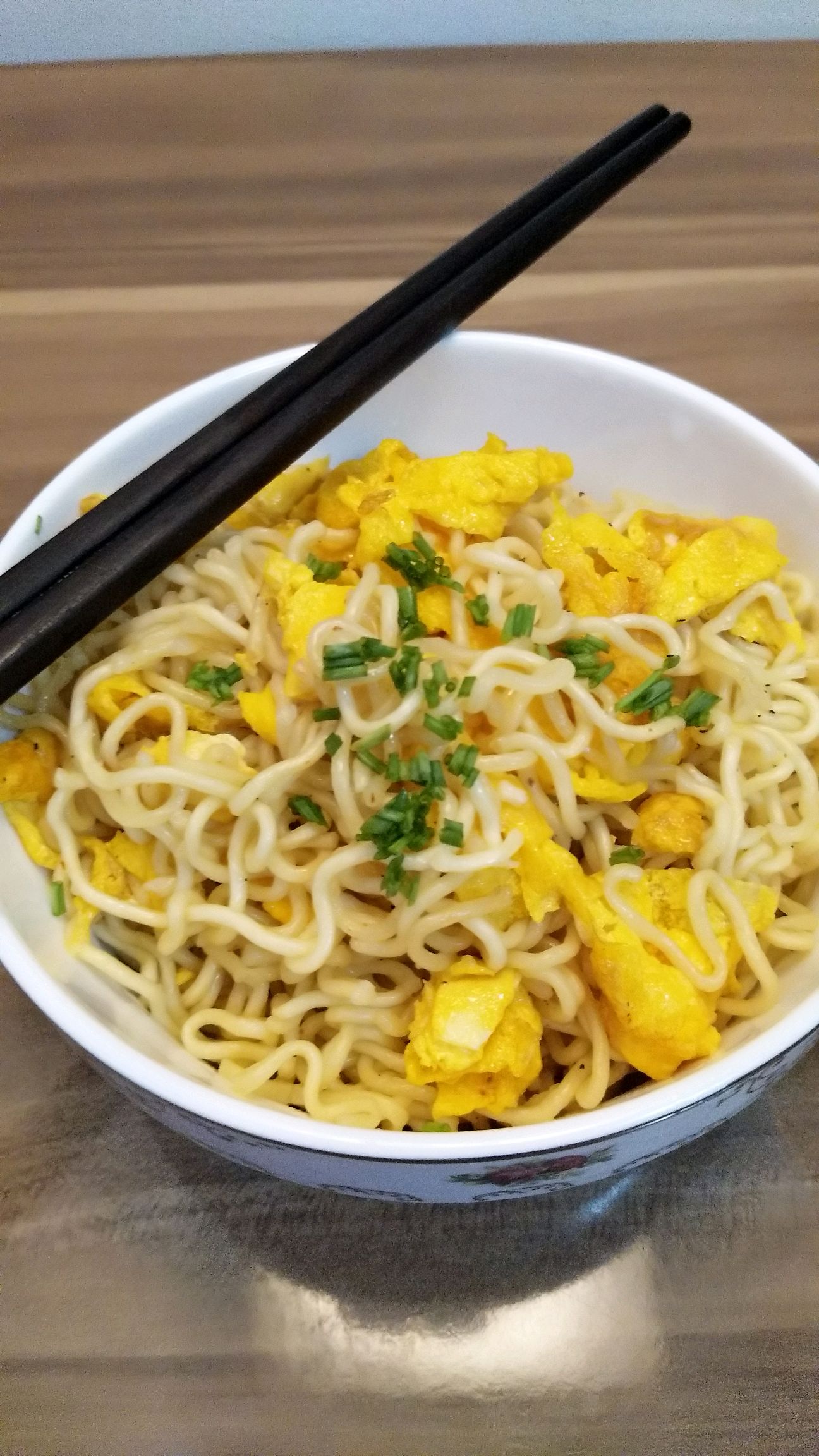 鸡蛋炒方便面