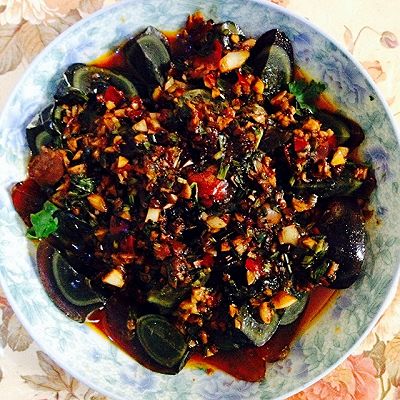 凉拌皮蛋的做法_【图解】凉拌皮蛋怎么做好吃_凉拌皮蛋_家常做法大全
