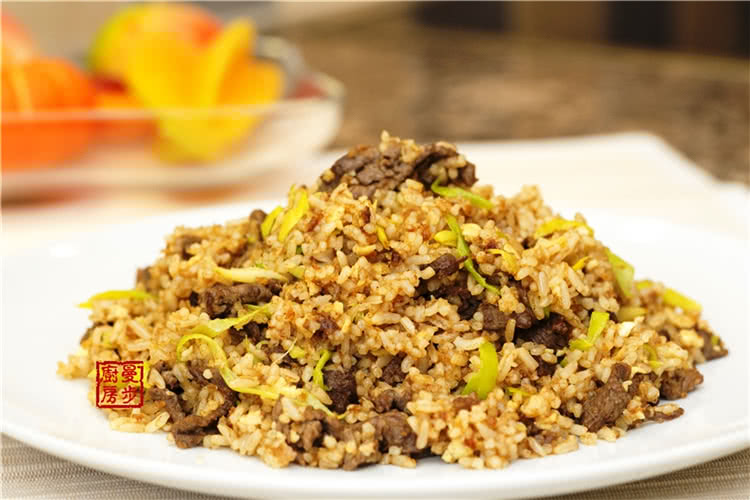 【曼步厨房】潮汕美味 - 沙茶牛肉炒饭的做法图解10