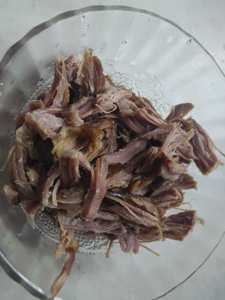 手撕猪肉的做法