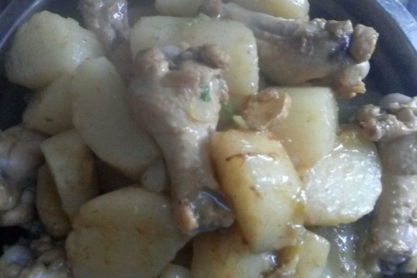 山药烧鸡腿