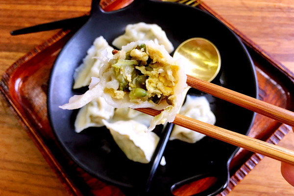 槐花鸡蛋馅饺子的做法_【图解】槐花鸡蛋馅饺