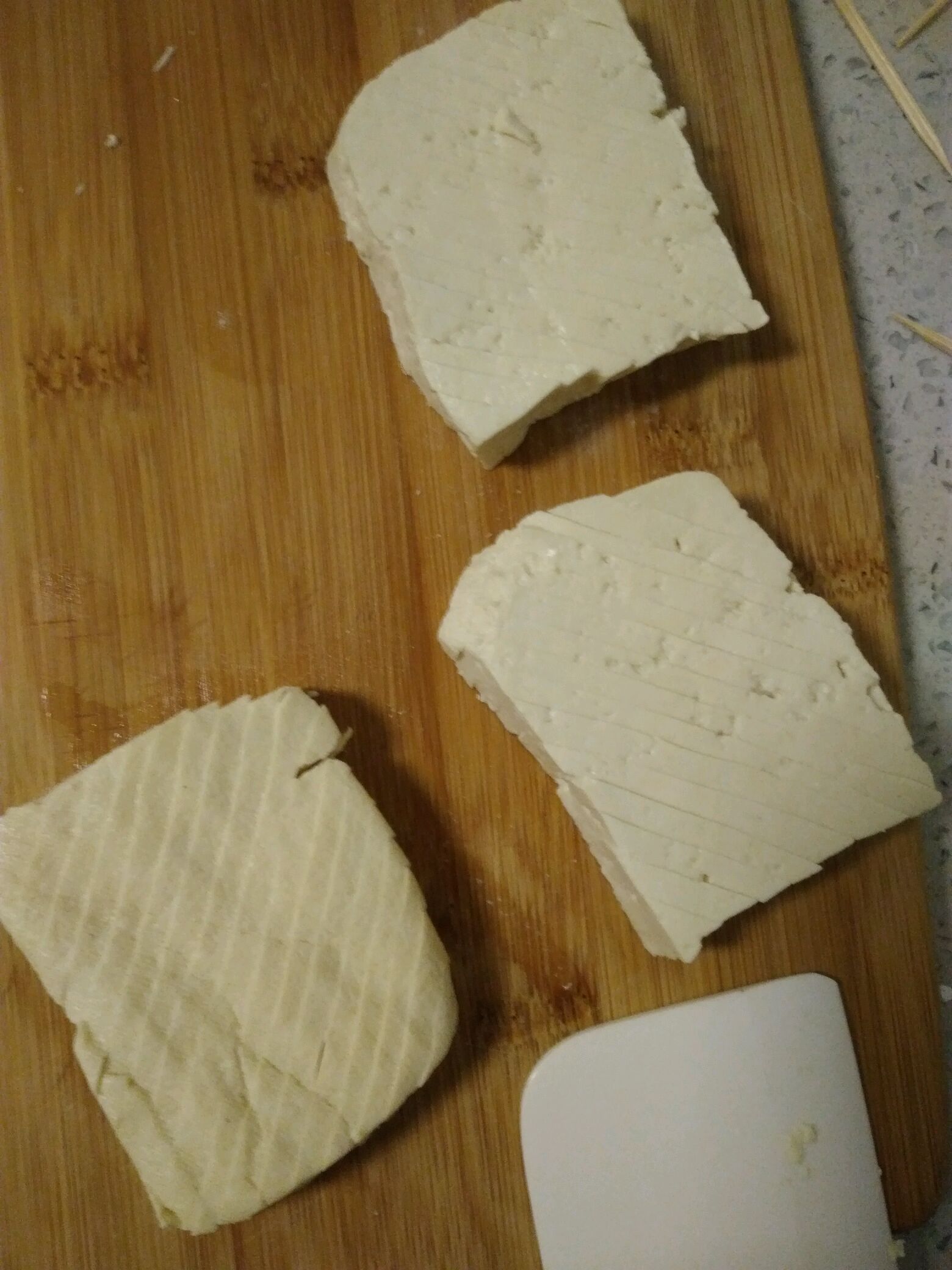 鸡汁豆腐串的做法图解1