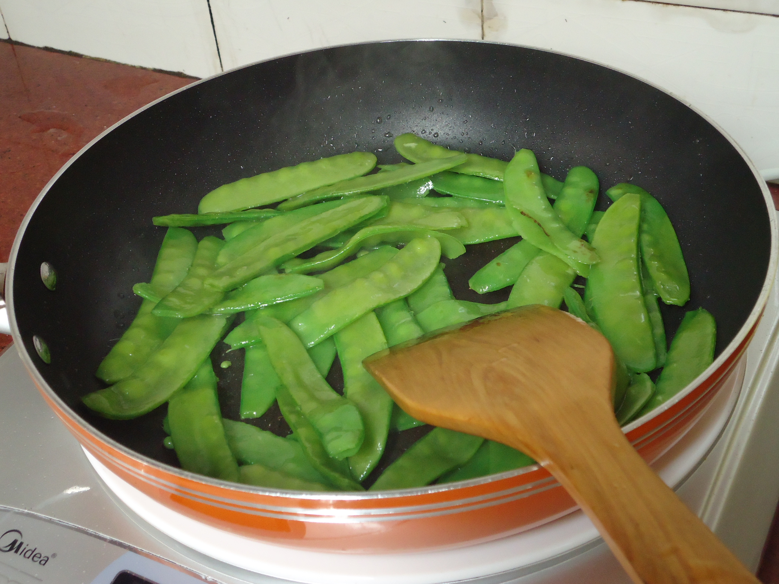 荷兰豆炒肉