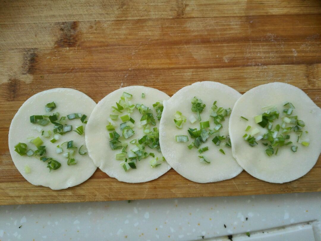 饺子皮版葱油饼