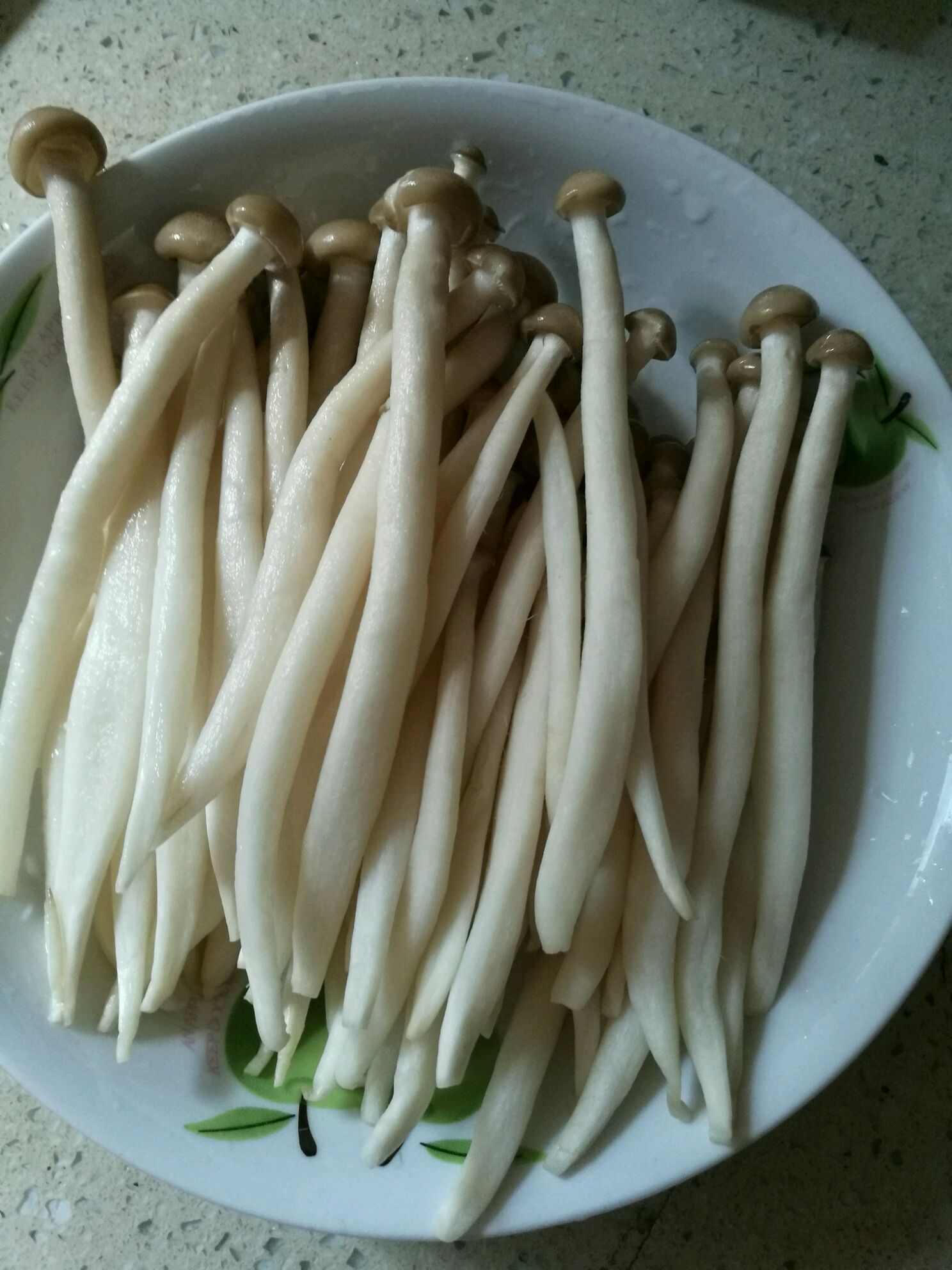 蟹味菇可以(这里也用其他的菇类,像平菇,蘑菇或者香菇,杏鲍菇都牛肚洗净炒窝笋吗图片