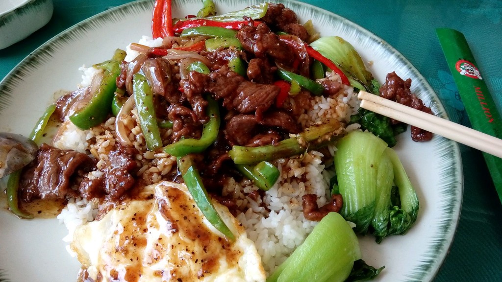 黑椒牛肉饭