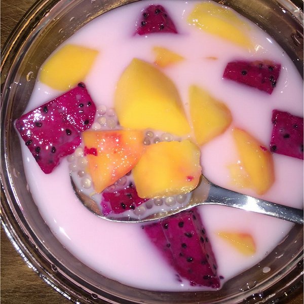 小女子982的水果西米露(红心火龙果、芒果、猕