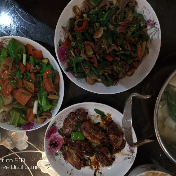 为爱拼了的可乐鸡翅,秋葵炒可乐,红烧鸡杂,肥肠可以喂奶喝罗汉果泡水图片