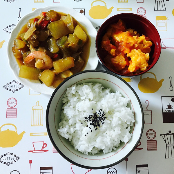 快乐的Miss豆子的西红柿炒蛋和冬瓜虾球做法