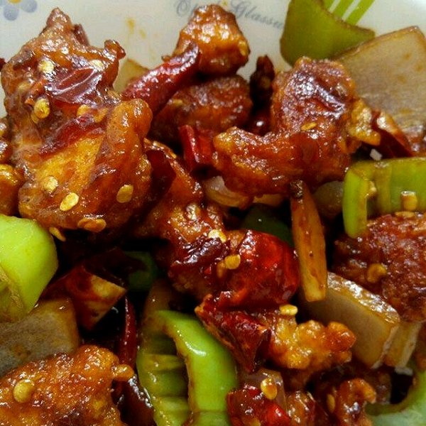 麻辣鸡丁
