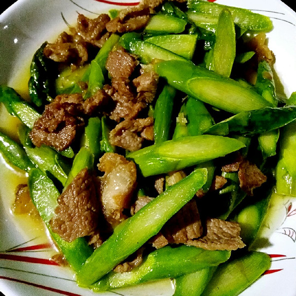 芦笋炒肉片