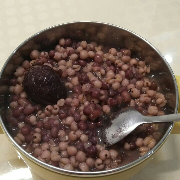 红枣薏米红豆汤