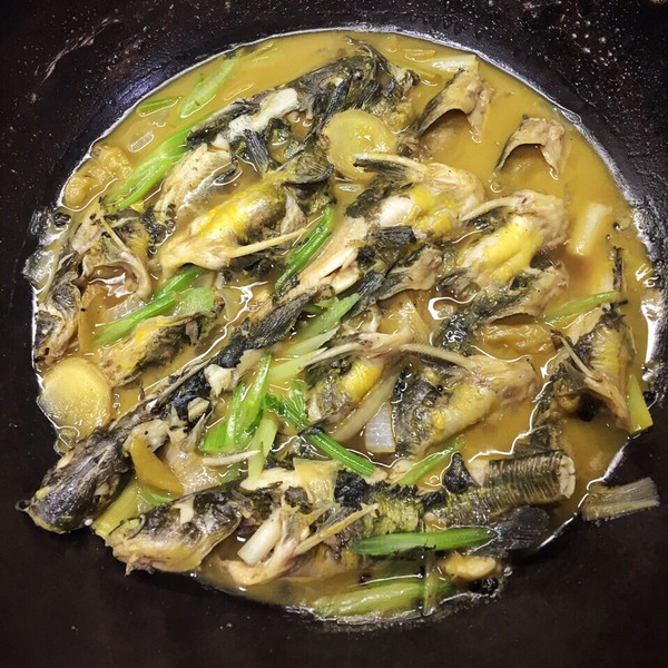 金汤黄骨鱼的做法