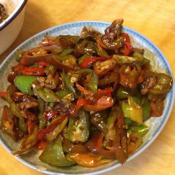 家常辣椒炒肉的做法