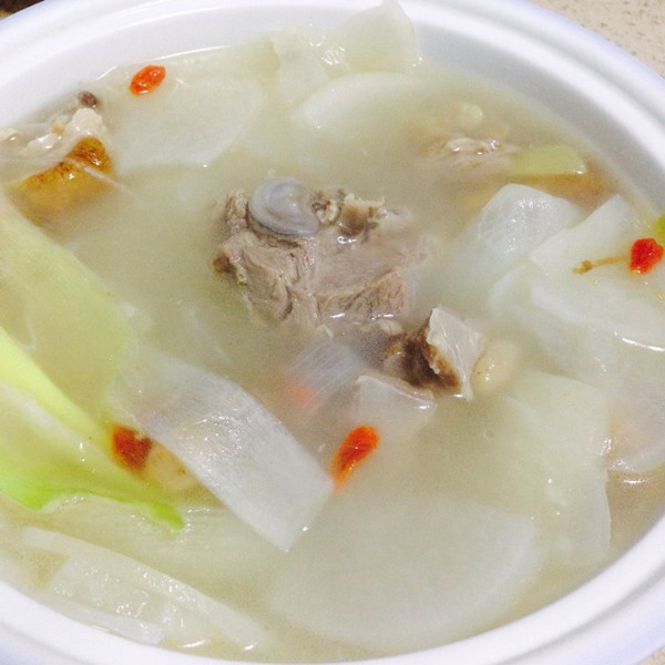 羊肉萝卜汤