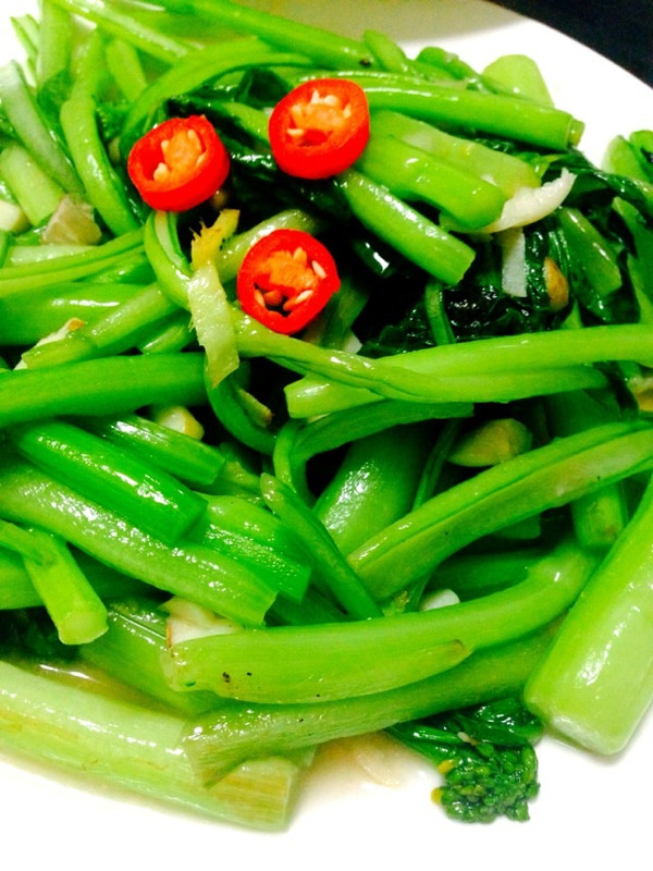 蒜蓉炒菜心