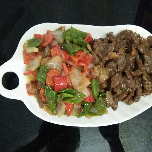 豆粉3705515190的黑椒牛柳,最简单的自制牛排