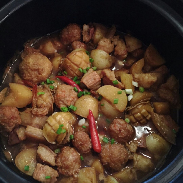 蛰伏的熊二的熏肉炖带皮五花肉煲鲍鱼狮子头做一氧化碳土豆图片