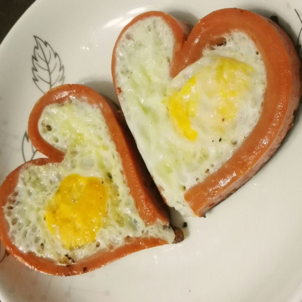 爱心火腿煎蛋
