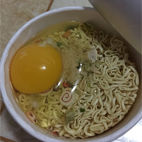 鸡蛋泡面