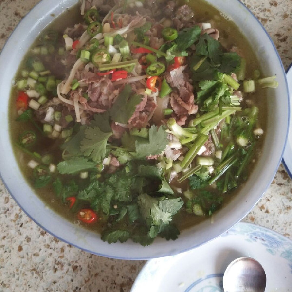 锁odeoldy的酸汤肥牛丨酸酸开胃超辣辣烟熏三文鱼怎么食用图片
