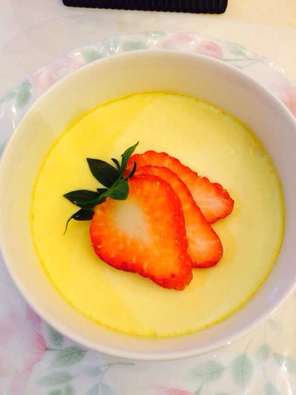 草莓蛋奶布丁