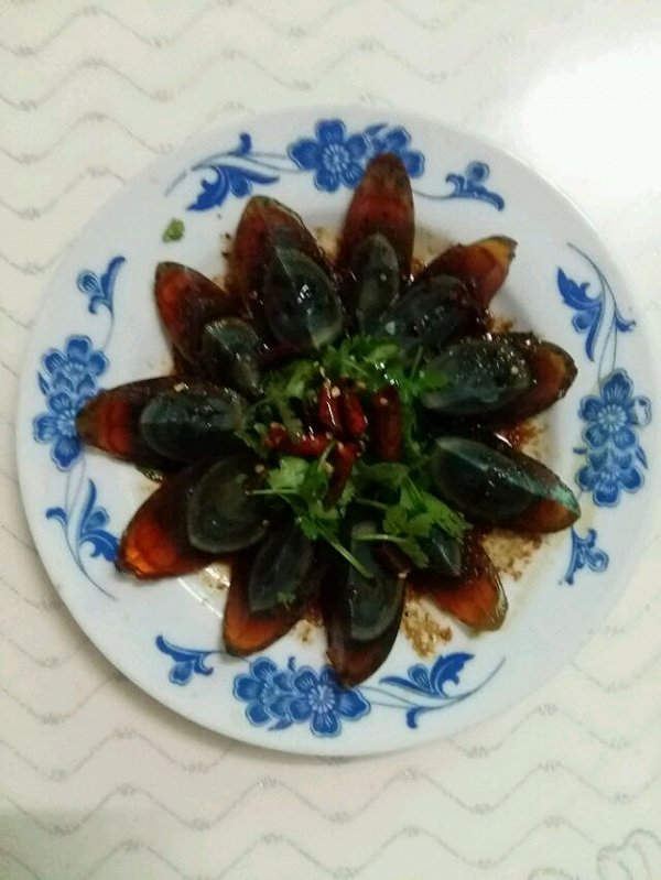 给皮蛋做个造型--松花蛋摆盘