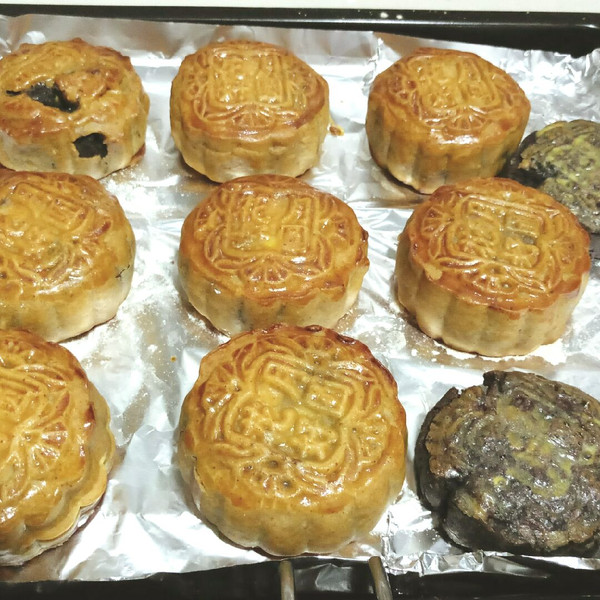 广式豆沙月饼的做法