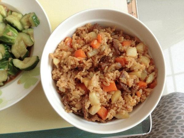 土豆牛肉焖饭