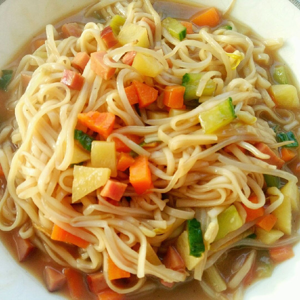 家常什锦面条