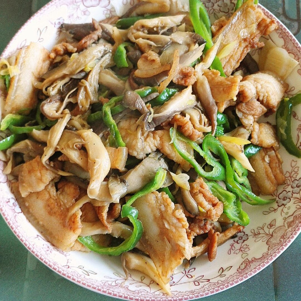 辣椒平菇炒肉吃生蚝拉一晚上肚子图片
