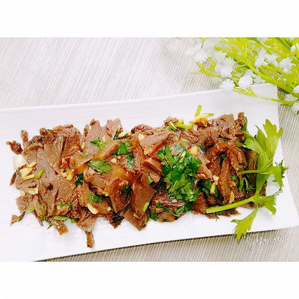 Dani zhang的自制凉拌卤牛肉做法的学习成果照