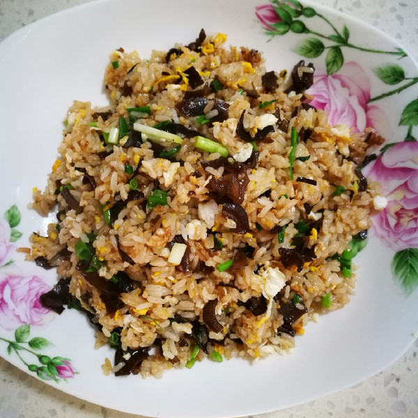 木耳蛋炒饭