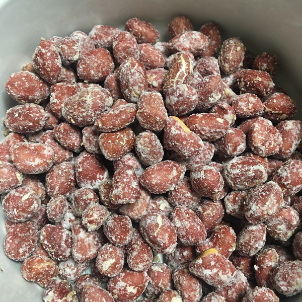 70后的悠悠鱼的山东大花生做出休闲小零食~糖