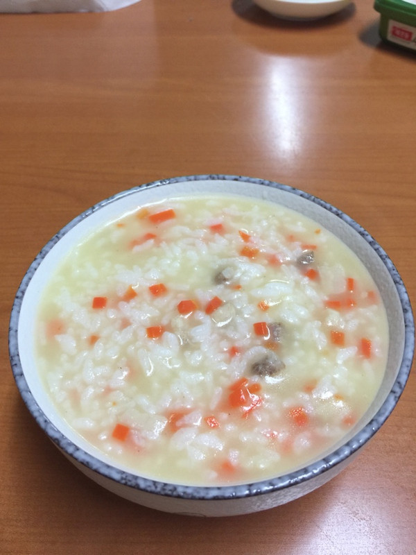 元气早餐--胡萝卜肉末粥